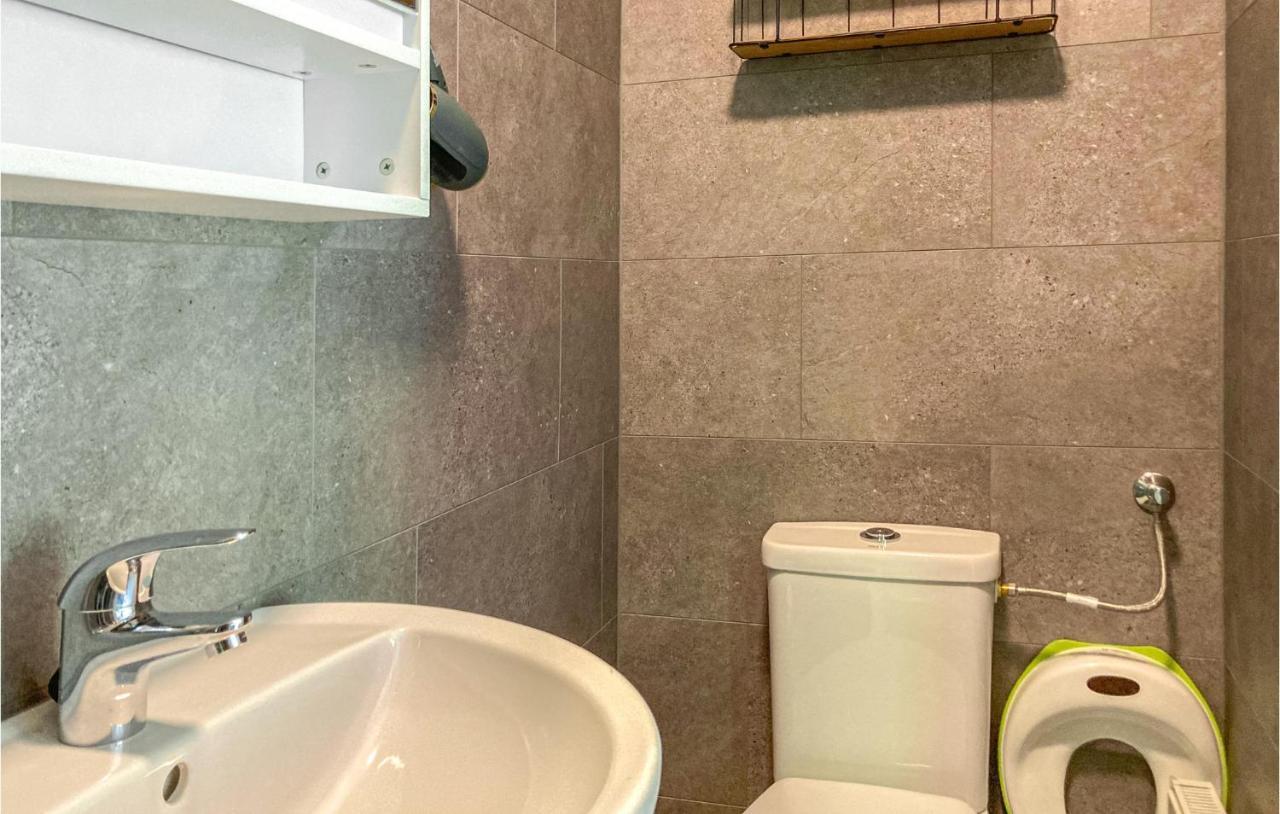 Cozy Home In Heinkenszand With Sauna מראה חיצוני תמונה